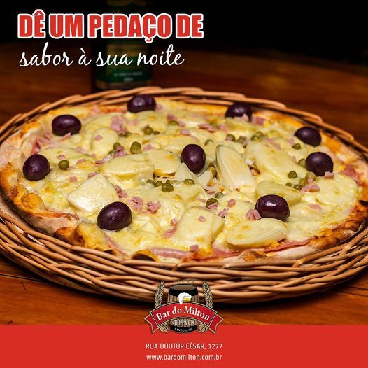 Hmmmmmmm é uma pena que não da pra sentir o cheirinho daí né?

Então te convidamos não só a sentir o aroma dessa belezura, mas também provar e desfrutar cada pedaço 🍕🍷

A janta de hoje à noite pede algo especial! 

📞 (11) 2099-4000
📱 (11) 99506-4120
📍 R. Doutor César, 1277 – Santana

#Pizza #Sabores #BardoMilton #Zonanorte #ZN