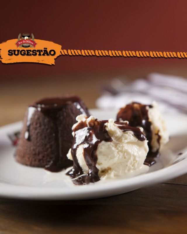 Nossa sugestão para hoje: um irresistível Petit Gâteau, com o equilíbrio perfeito entre o bolo quentinho e o sorvete Rochinha bem gelado! 😍

Venha se deliciar no Bar do Milton! 🍴

📞 (11) 2099-4000
📱 (11) 99506-4120
📍 R. Doutor César, 1277 – Santana

#Sobremesa #PetitGateou #BarDoMilton